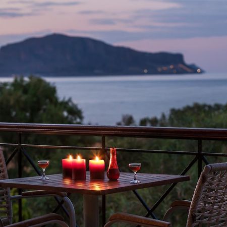 Iris Beach Hotel Monemvasía Екстериор снимка
