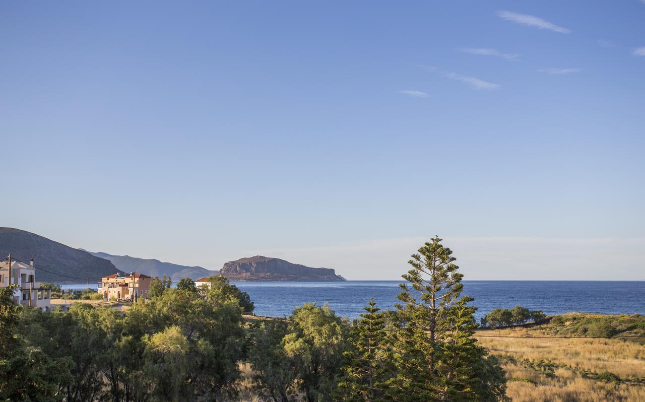 Iris Beach Hotel Monemvasía Екстериор снимка