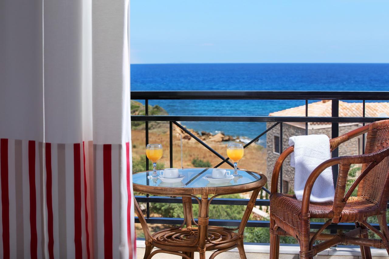 Iris Beach Hotel Monemvasía Екстериор снимка