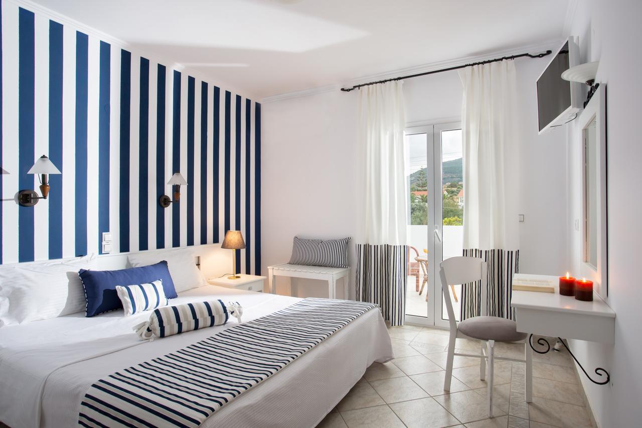Iris Beach Hotel Monemvasía Екстериор снимка
