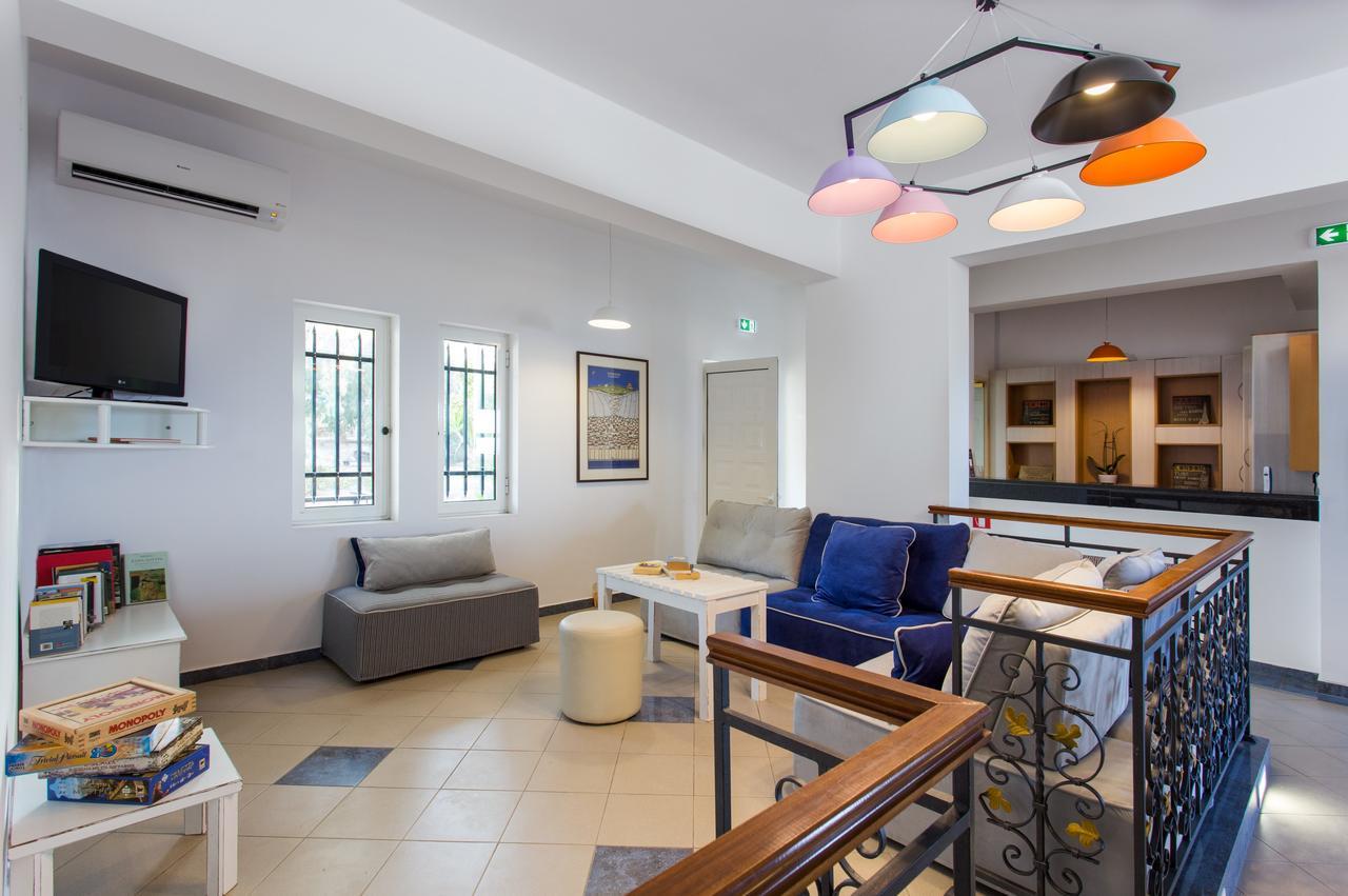 Iris Beach Hotel Monemvasía Екстериор снимка